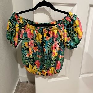 Brand new Rachel Zoe off the shoulder top.